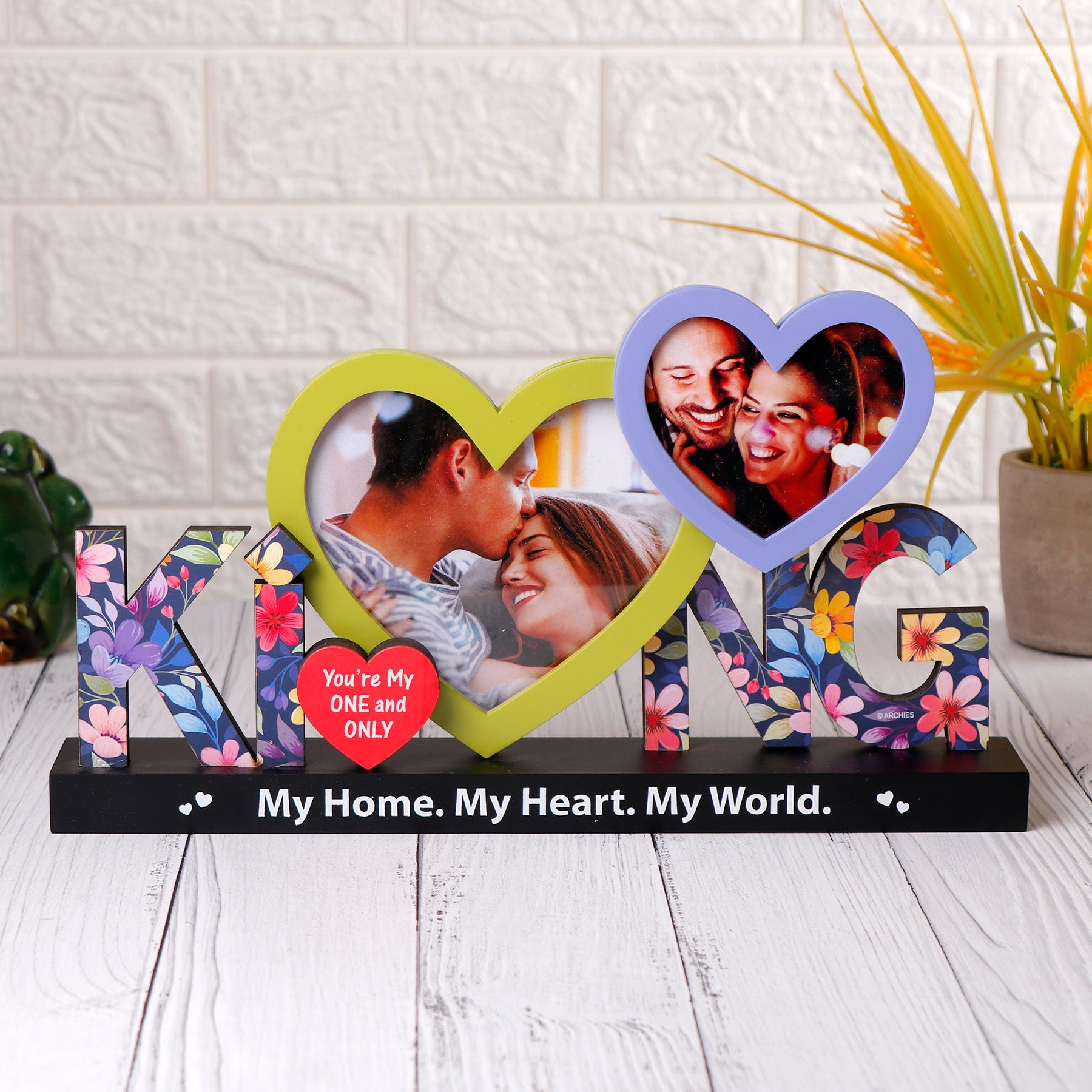 KING Romantic Photo Frame