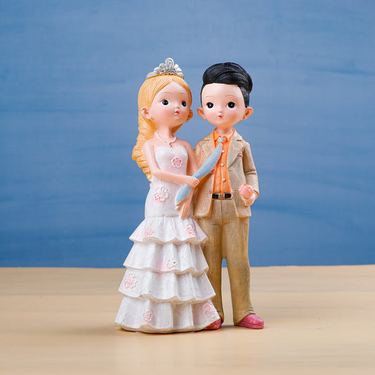 Love is in the Air Couple Showpiece