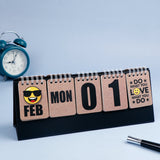 Emoticon Desk Top Calendar 2026 with Quotes with envelopes