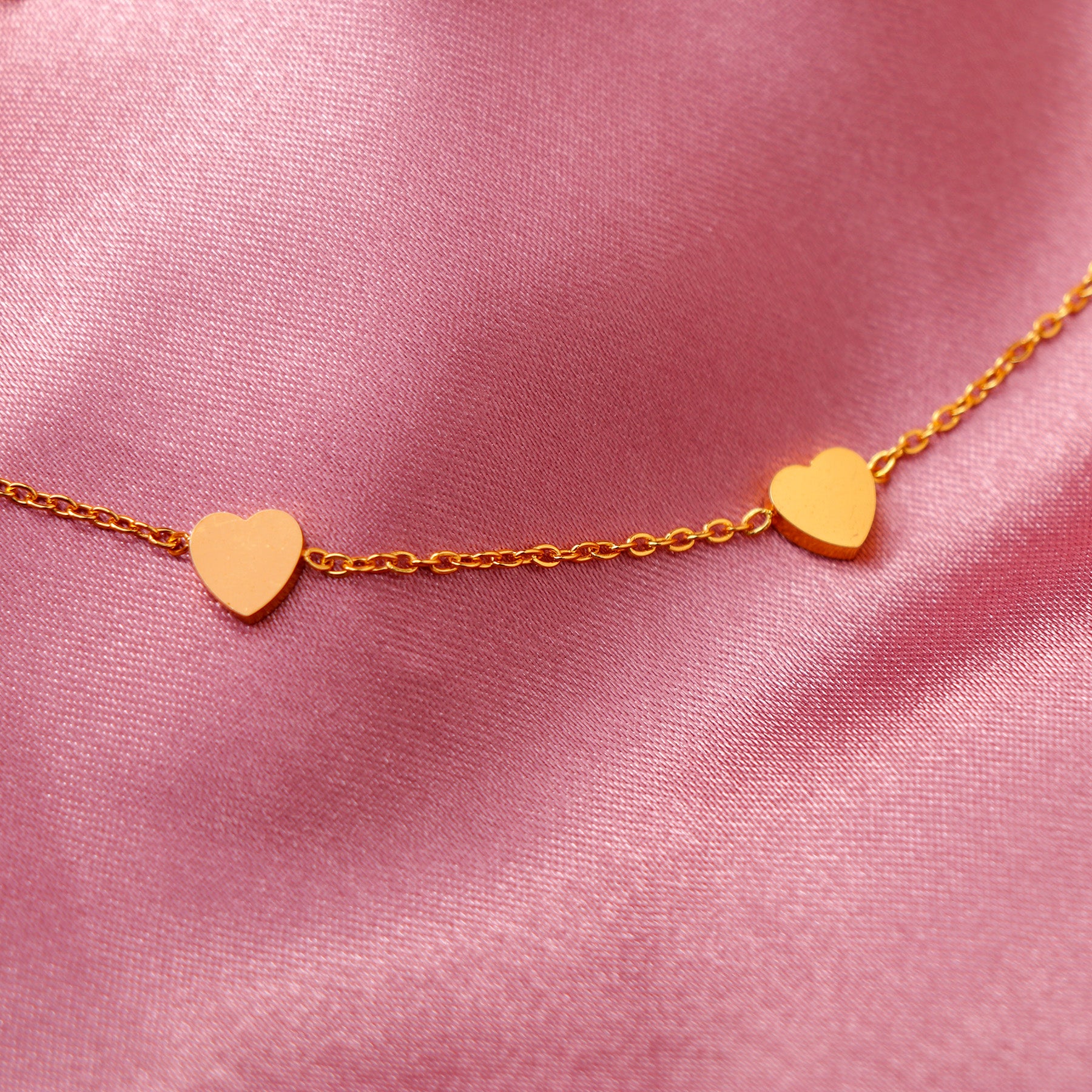 Romantic Hearts Golden Bracelet