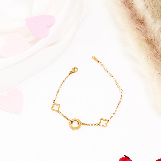 Golden Clover Accent Bracelet