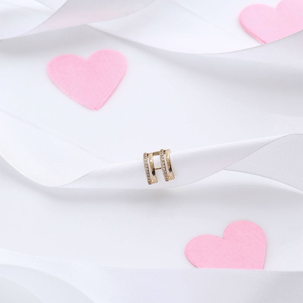 Classic Golden Rinestones Earcuffs