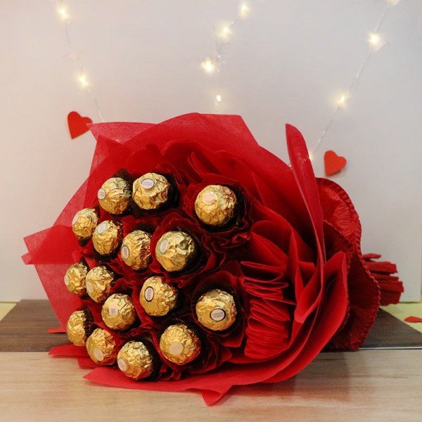 Bouquet Of 6 Red Roses And 16 Ferrero Rocher Chocolates
