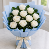 10 White Roses With Pineapple Cake