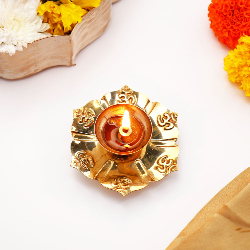 Akhand Jyoti Diya with Greeting Card and Rasgulla