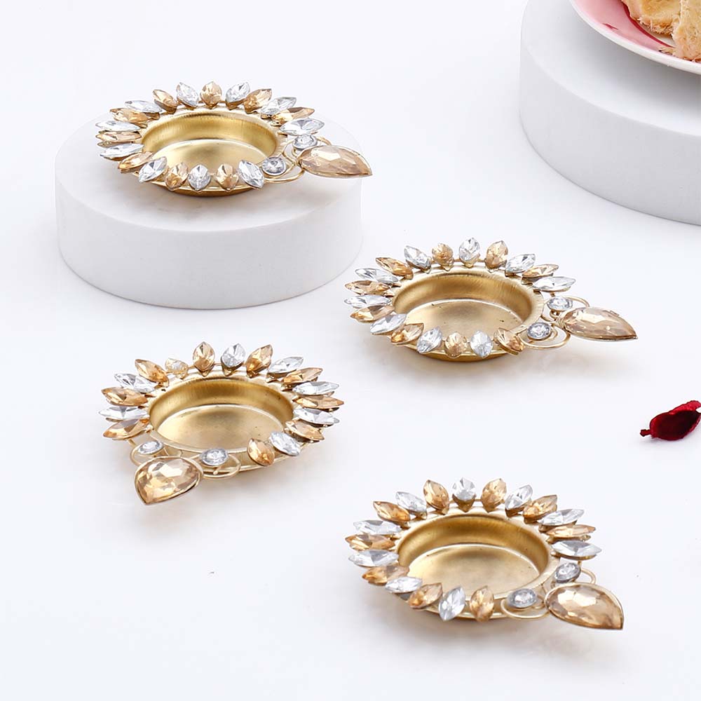 Handcrafted Diya Set of 2 with Soan Papdi