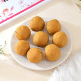 Opulent Rakhi with Besan Laddoo