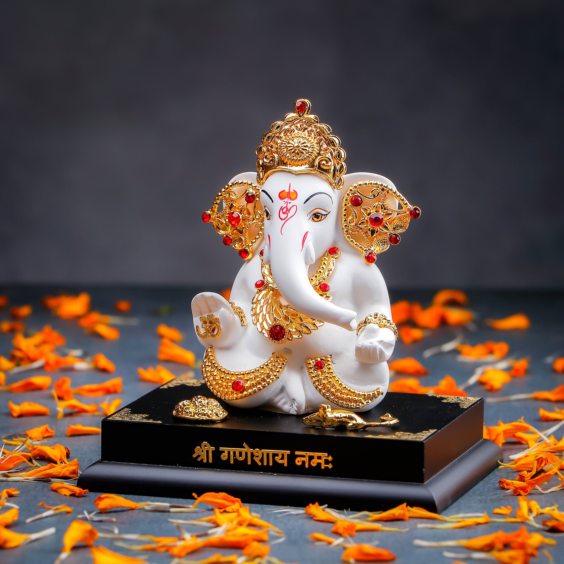 Shree Ganeshay Namah Decor