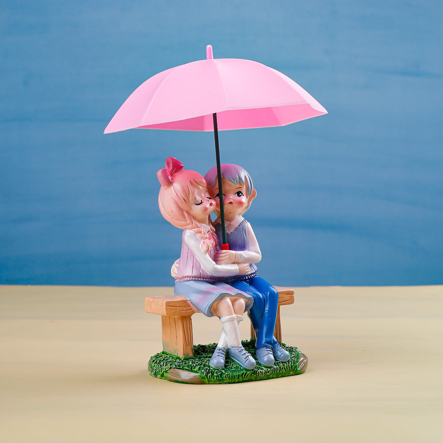 Rain of Love Couple Showpiece
