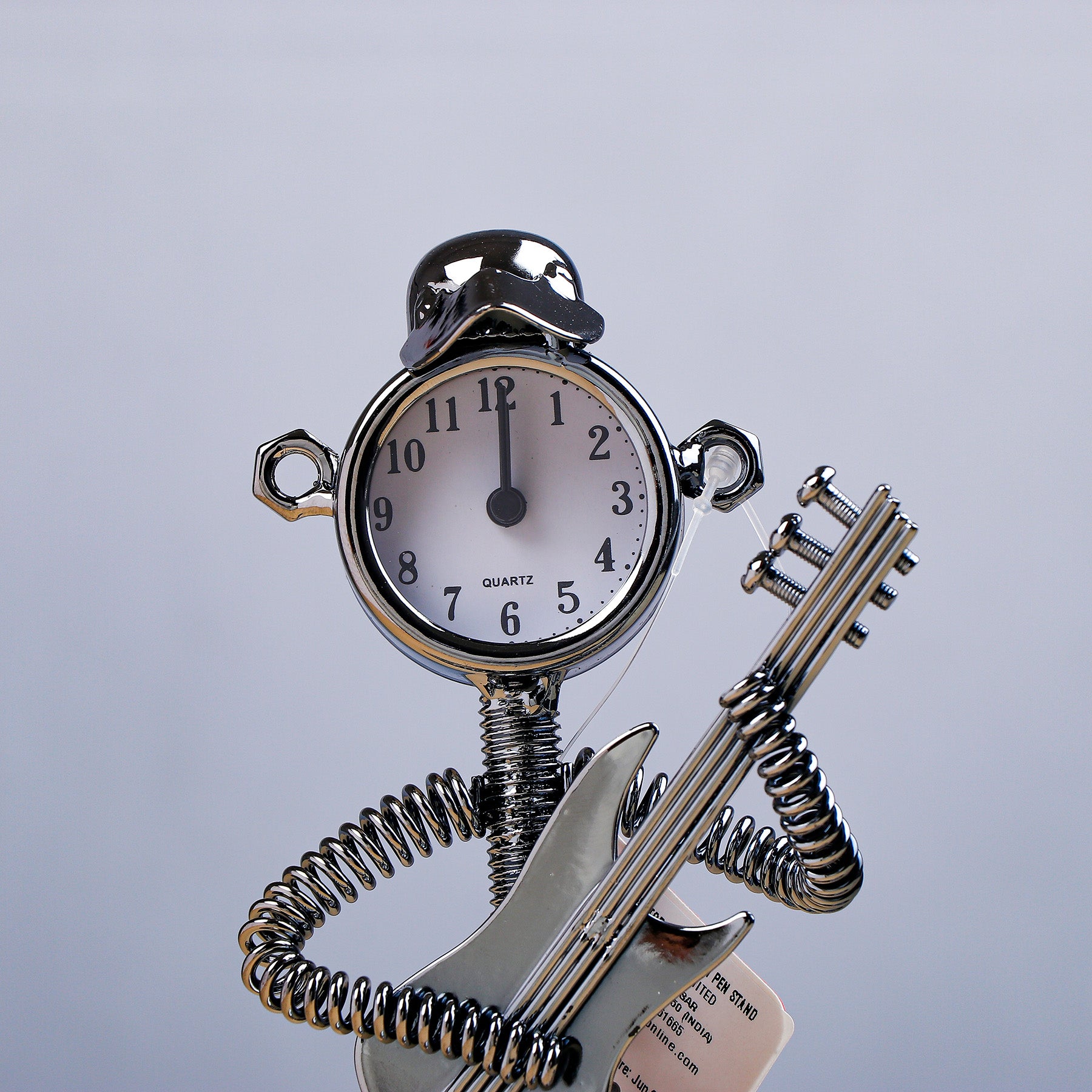 Spring Man with Guitar Clock Penstand