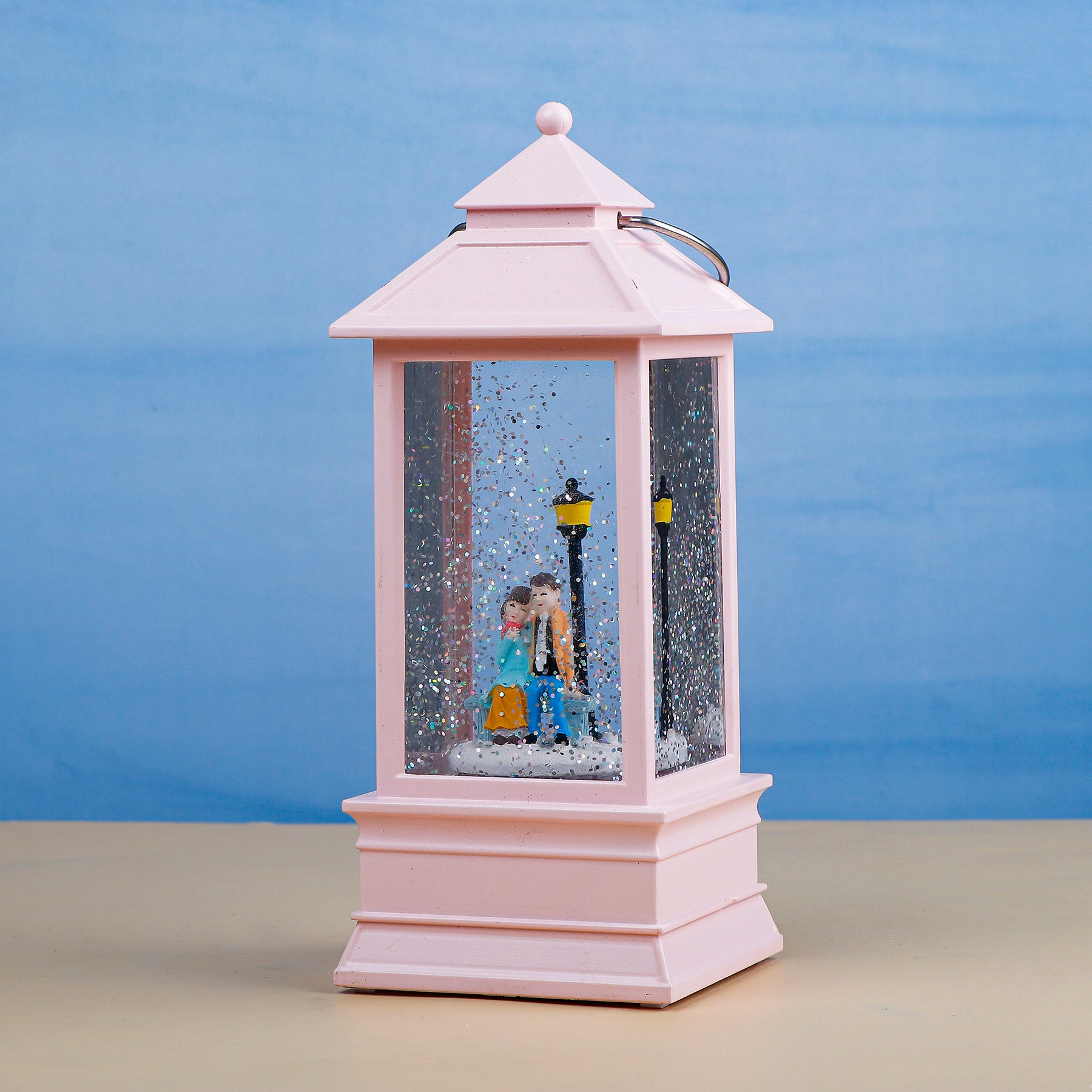 Blissful Love Telephone Booth Showpiece