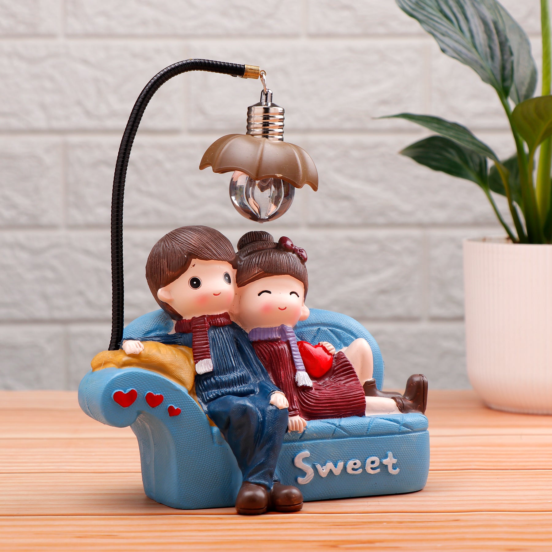 Sweet Couple Illuminating Showpiece