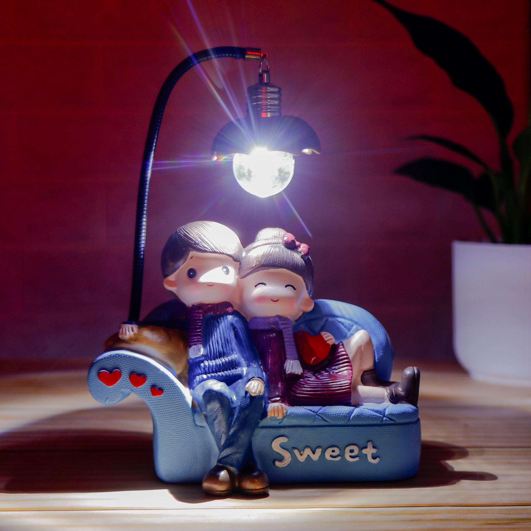 Sweet Couple Illuminating Showpiece