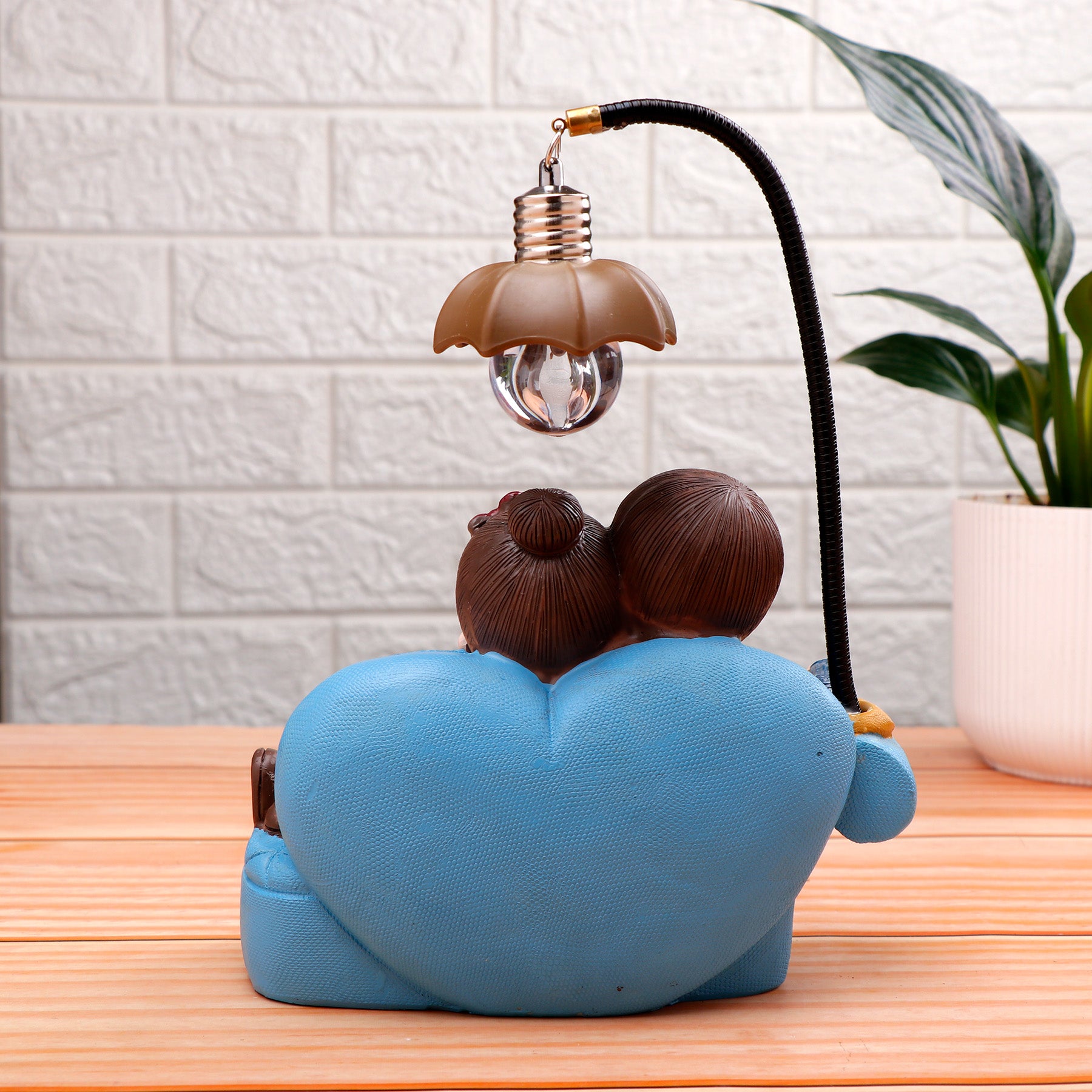 Sweet Couple Illuminating Showpiece