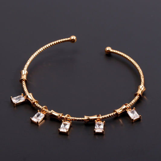 Minimalistic Golden Stone Bracelet