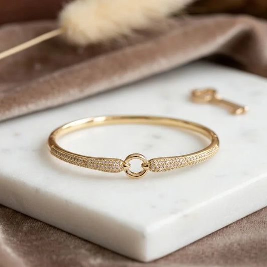 Modern Minimalistic Golden Bracelet