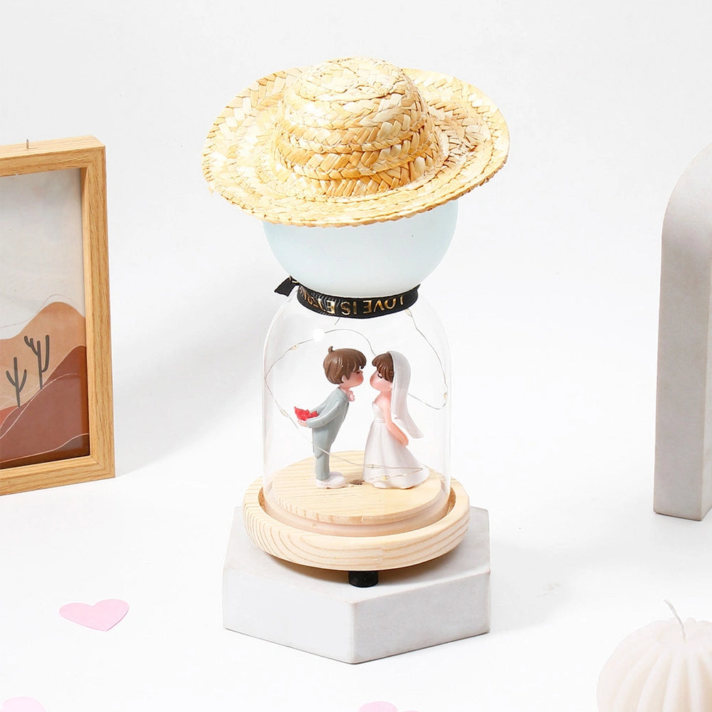 Archies Straw Hat Bride & Groom Couple Showpiece