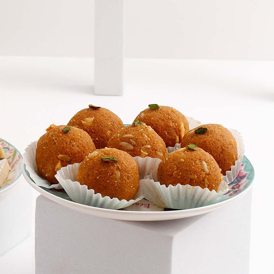 Goodness Hamper - Kaju Barfi, Besan Ladoo and Dry Fruits