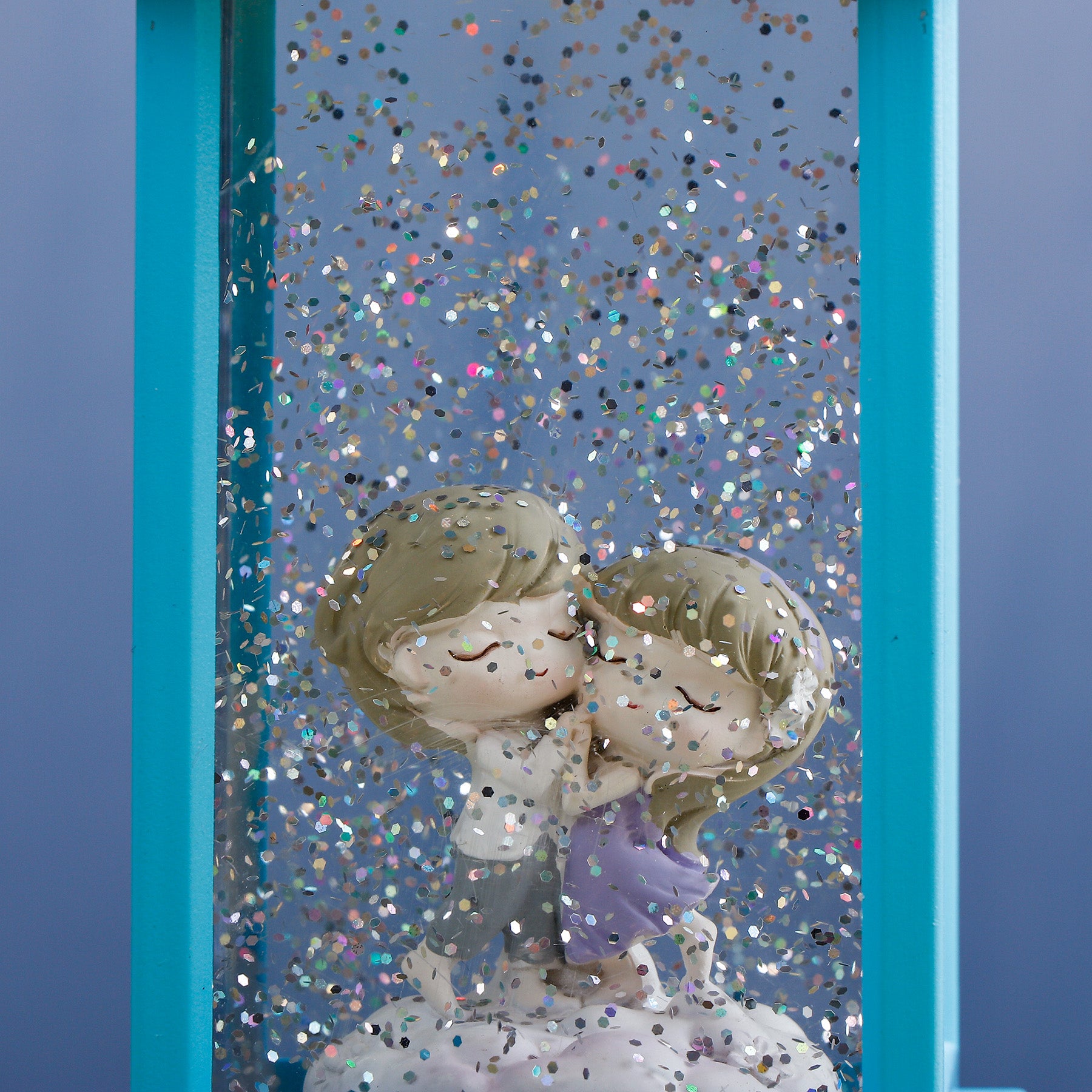 Sweet Love Telephone Booth Showpiece