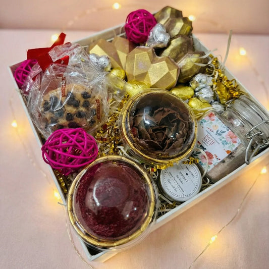 White box Hamper
