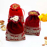 Set of 2 Rakhis with Diary Gift Set, Ferrero Rocher (16 pcs) and Dry Fruits