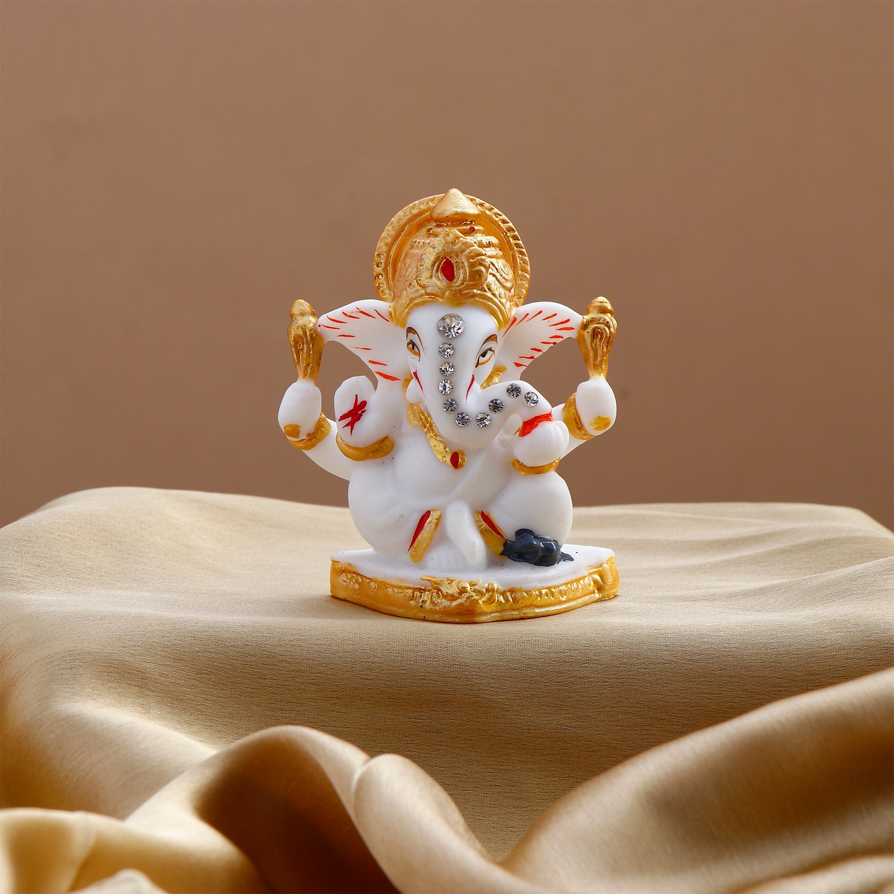 Lord Ganesha Idol with Pearl Diya Pack of 4