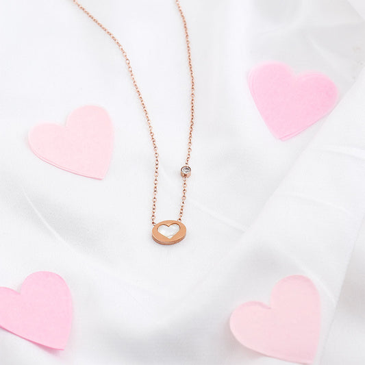 Belle Amour Golden Chain Pendant