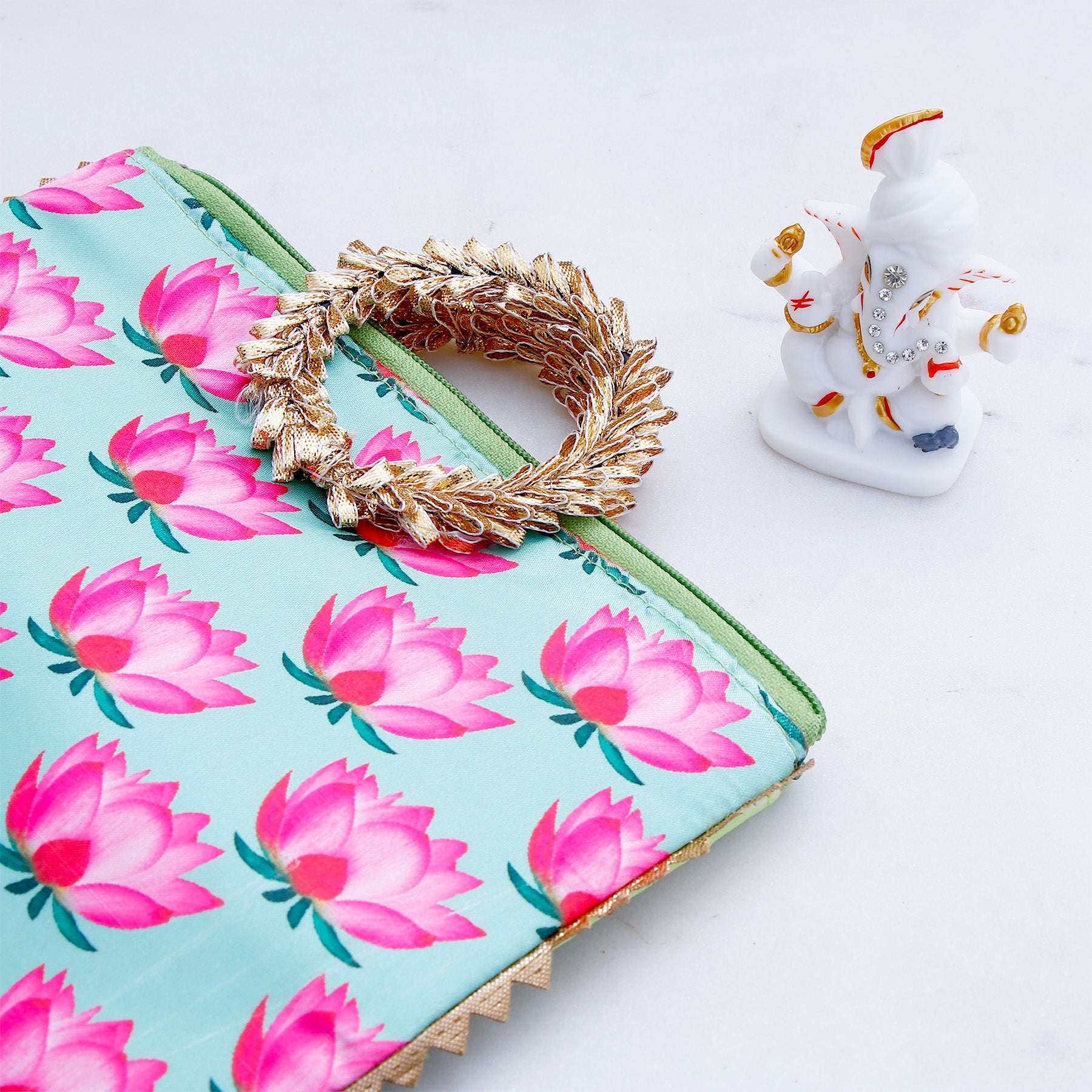 Shree Ganesha Idol with Bag and Modak 250 GM