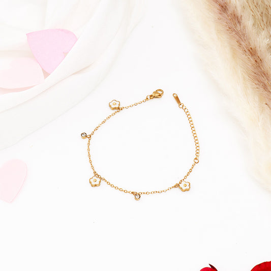 White Flora Golden Bracelet