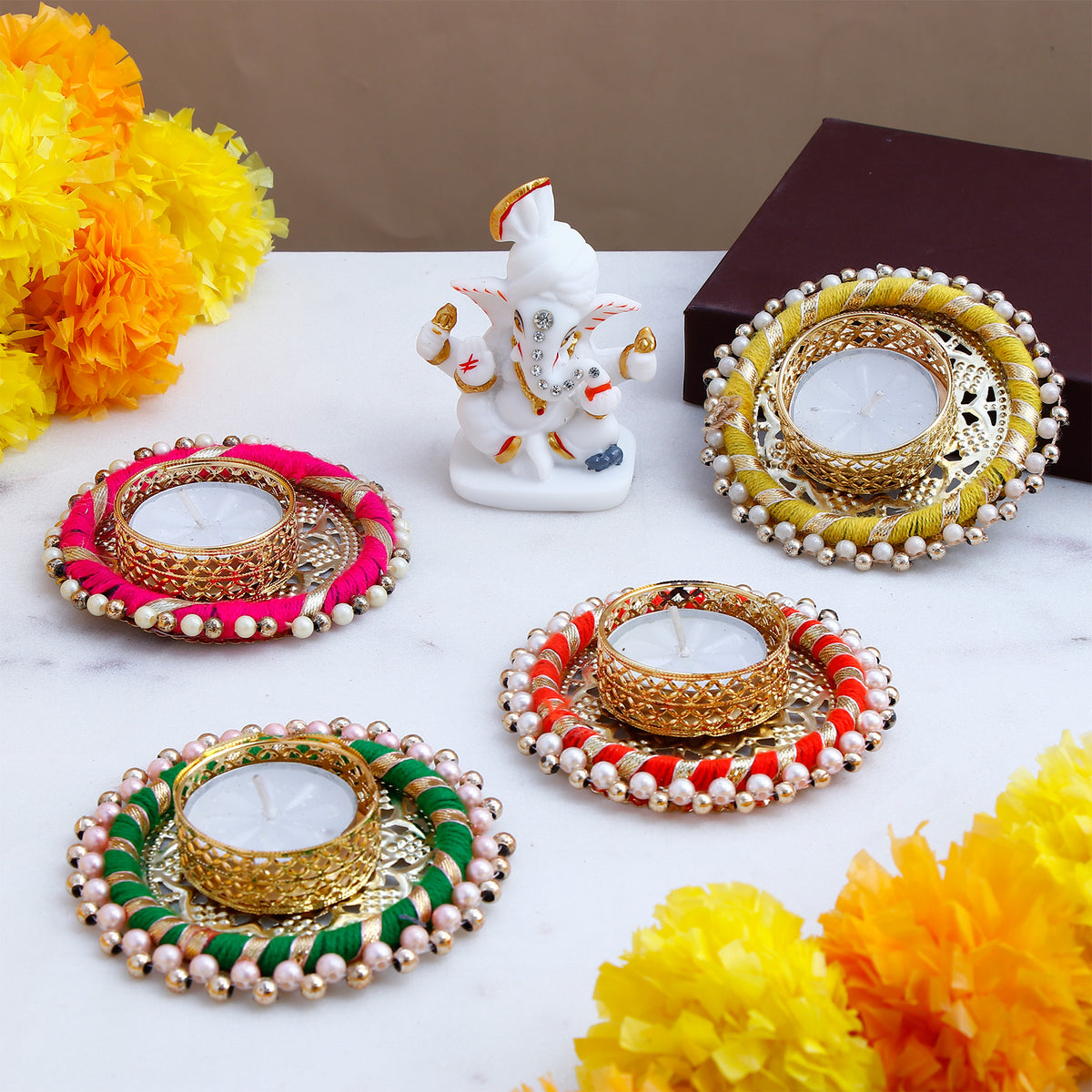 Shree Ganesha Idol with Handcrafted Diya Pack of 4