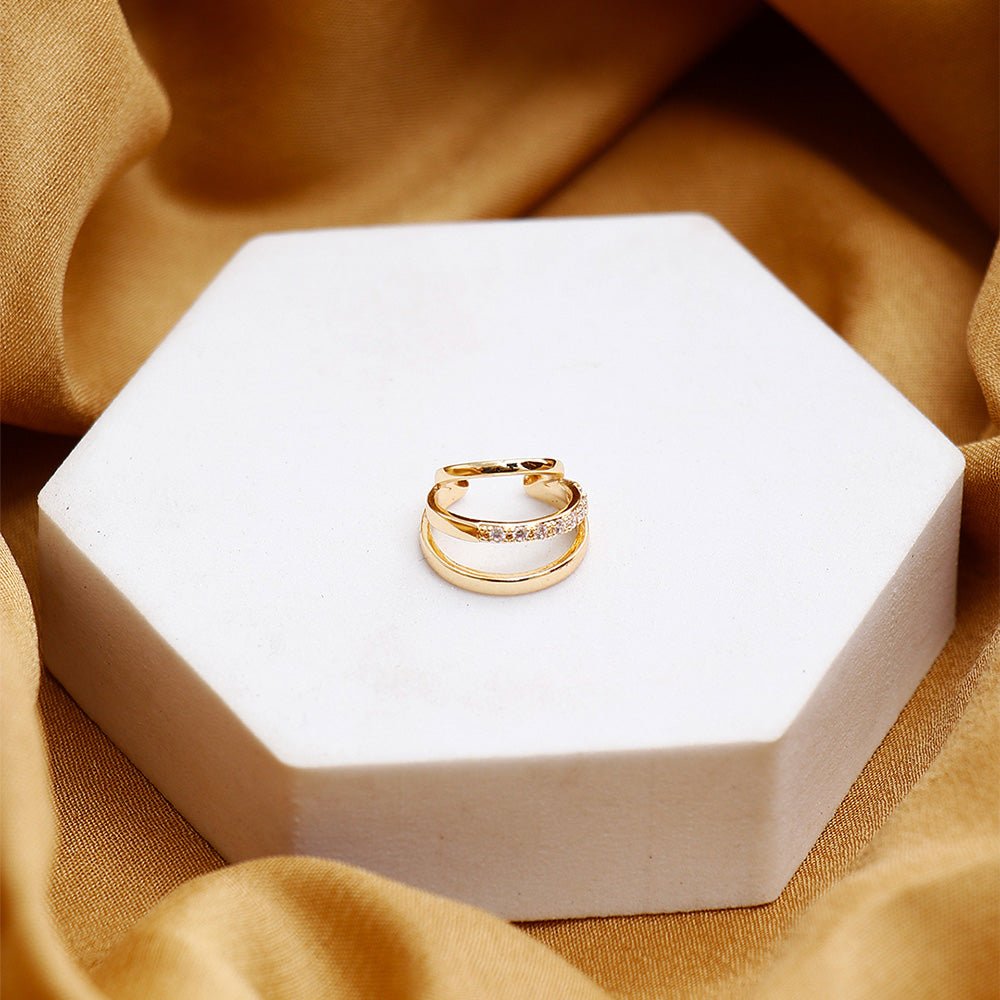 Minimalistic Golden Earcuffs