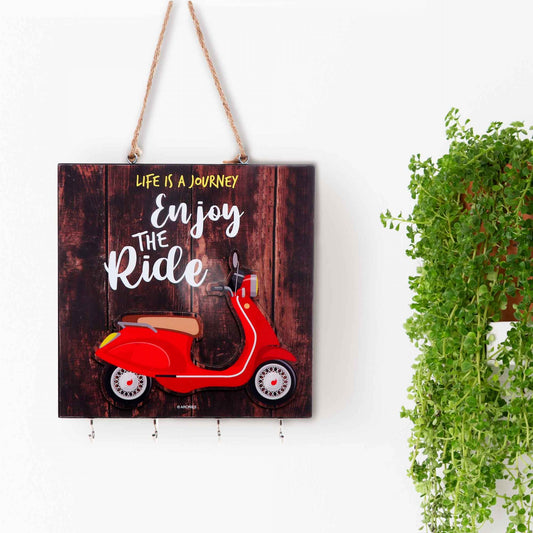 WOODEN KEY HOLDER (SCOOTER)