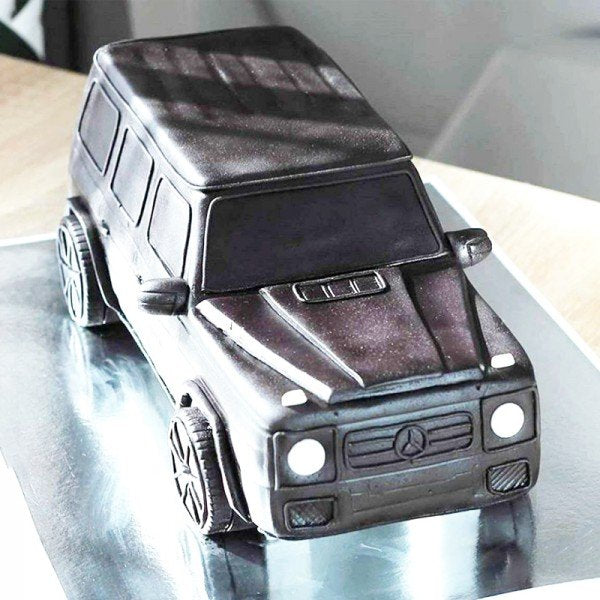 2 Kg Suv Car Shape Chocolate Fondant Designer Cake