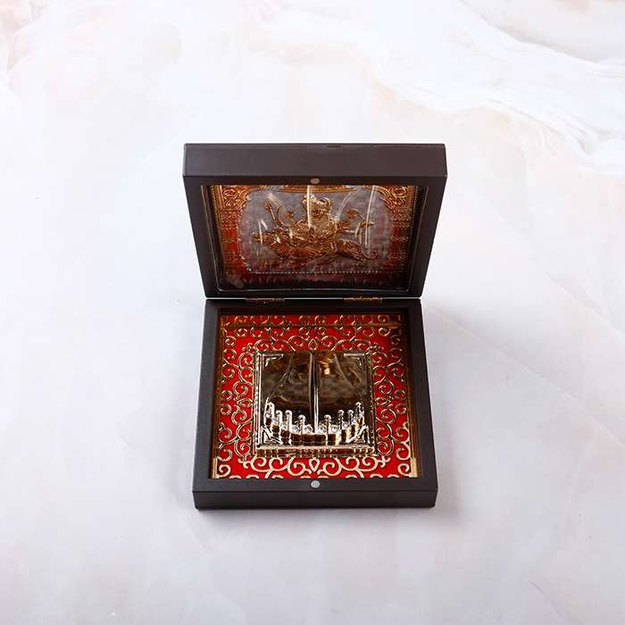 The Beautiful Design in Golden Color of MATA RANI