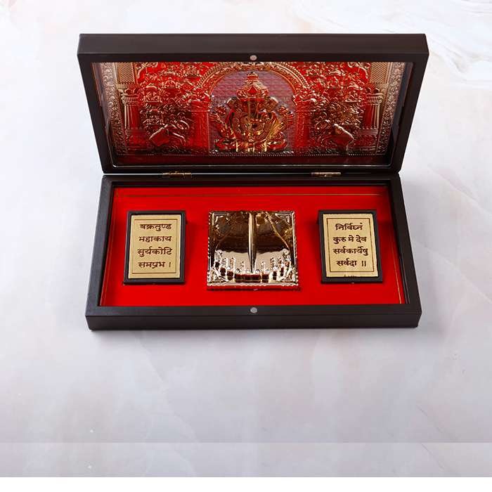 The Attractive Design in Golden Color of Ganesha