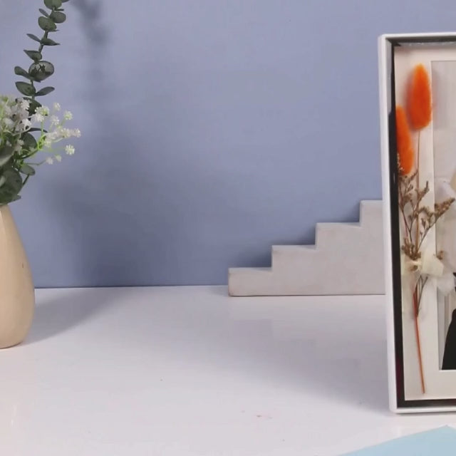 Botanical LED Photo Frame
