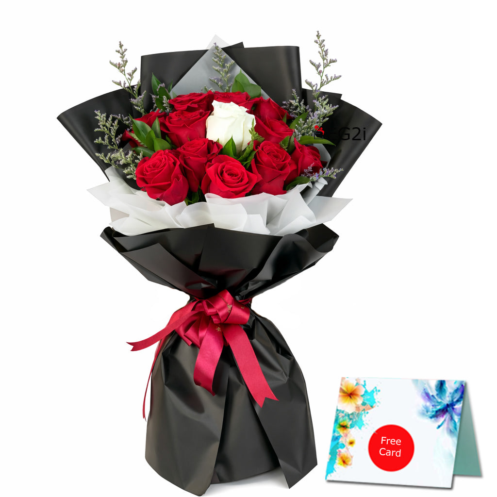  Flower Crush Roses Hand Bouquet
