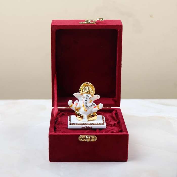 Holy Ganesha Statue with Beautiful Velvet Box