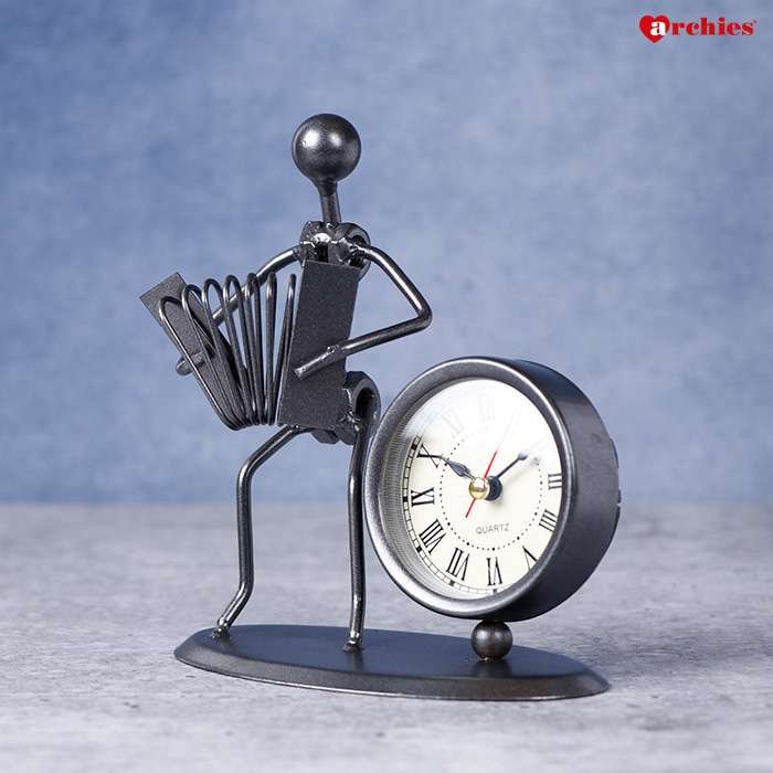 Archies Metal Accordion Playing Statue With Clock