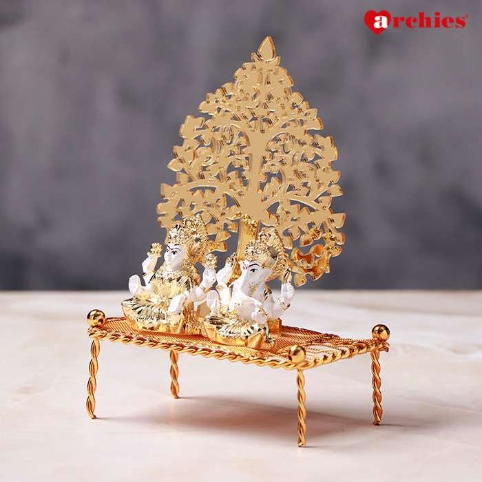 Archies Golden Lakshami Ganesha Idol In Luxurious Gift Velvet Box