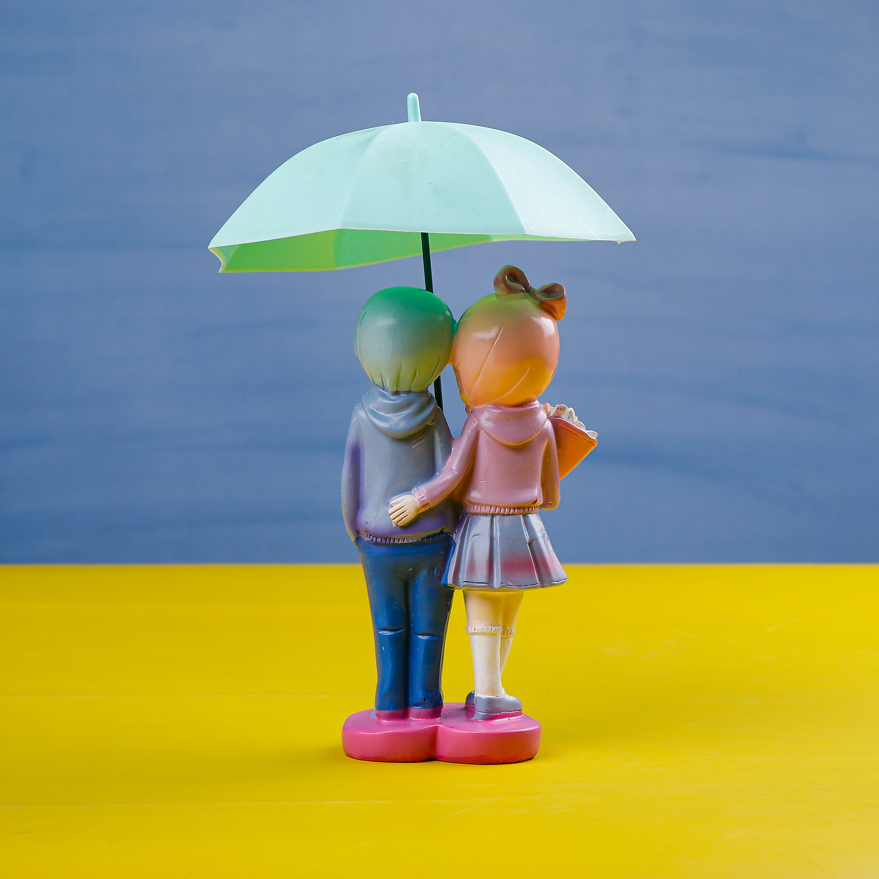 Love under Umbrella Couple Showpiece