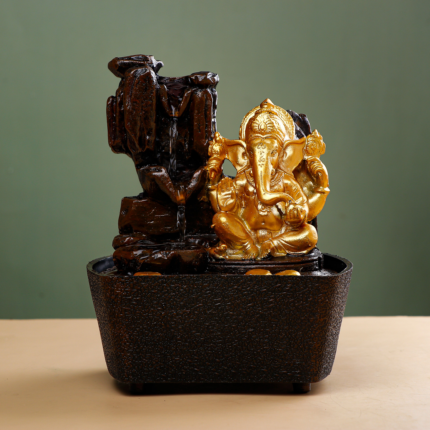 Majestic Shree Ganesha Water Fountain Showpiece