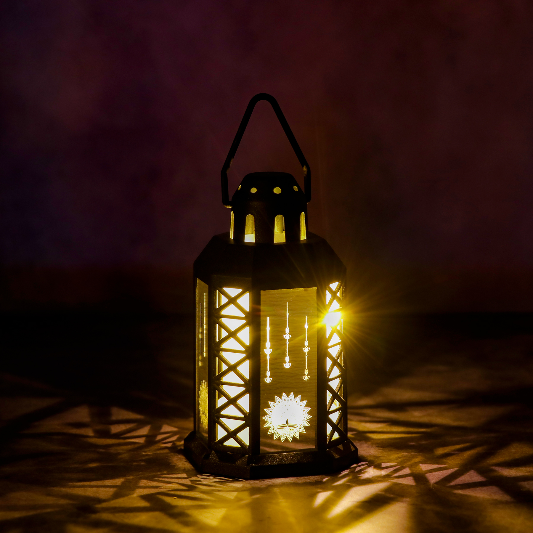 Happy Diwali D?cor Lantern